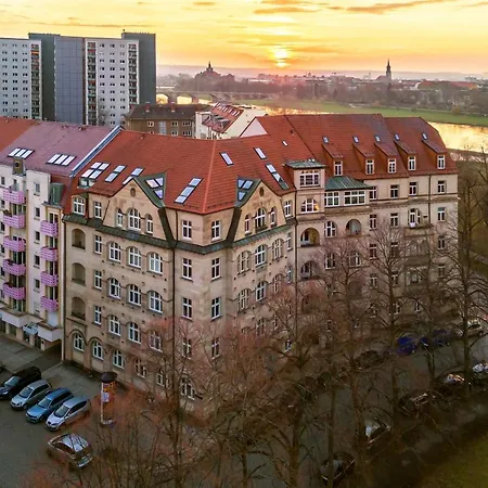 N Vogue - Aussergewoehnliche In Zentrumsnaehe Апартаменты *