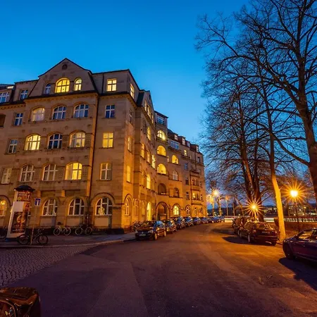 N Vogue - Aussergewoehnliche In Zentrumsnaehe * Дрезден