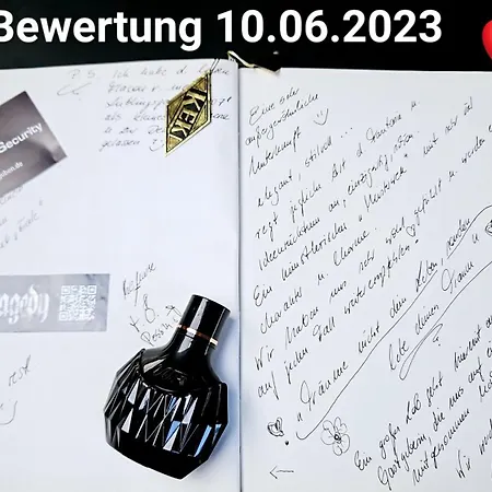 N Vogue - Aussergewoehnliche In Zentrumsnaehe Dresden