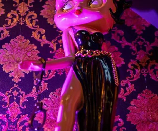 N Vogue - Aussergewoehnliche In Zentrumsnaehe דירה