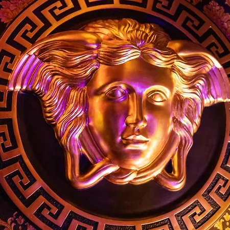 N Vogue - Aussergewoehnliche In Zentrumsnaehe